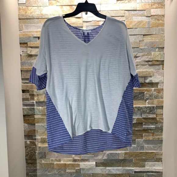 DR2 by Daniel Rainn V-Neck ToP - Picture 3 of 6